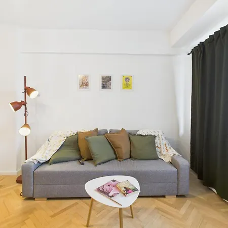 Apartment Avistay Gabroveni Living