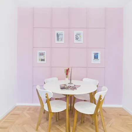 Gabroveni Art * בוקרשט